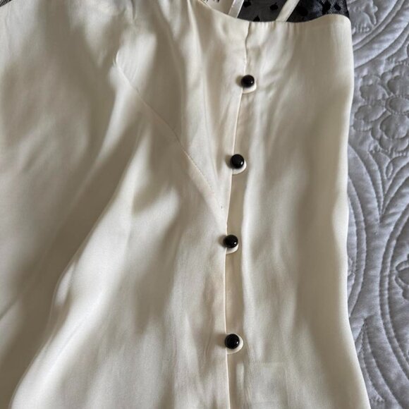 Milly silk sleeveless blouse top with buttons on the sides, cream/black size 8 - Picture 8 of 11